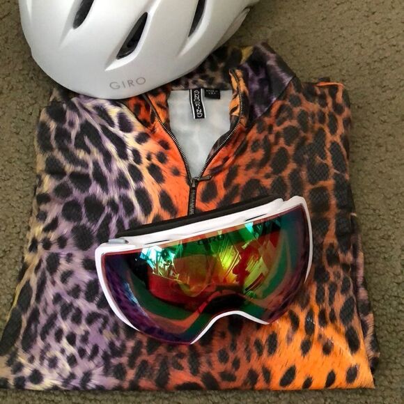 Sno Skins❄️Base Layer ⛷ - Picture 1 of 2
